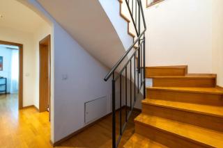 Duplex cosy appt, top location - 2