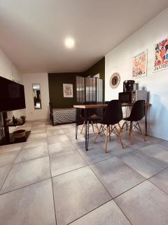 Cosy lodge - Loyettes - 3