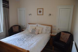 Kingsleigh Guest House - 2