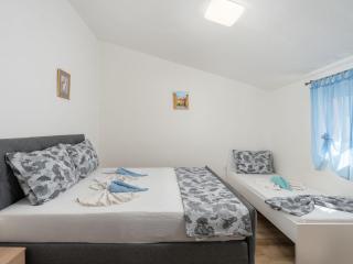 Apartment Mia-2 by Interhome - Obrovac - 1