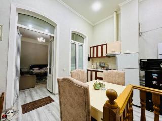 2 bed Apartment Near By Nizami Street & Sahil - Baku - 1
