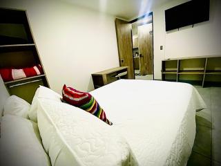 208-Comfortable and Well-Located Duplex Apt - 9