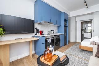 Venice House Stylish Stay with Balcony - Cape Town - 2