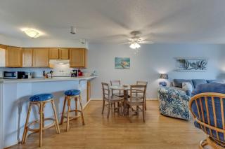Sand Pebbles - Carolina Beach - 1