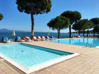 Holiday Home Front Lake Resort Le Corti del Lago-4 by Interhome - Monte - 8