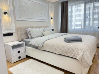 White and Cozy Apartment in the Center - Chişinău - 9