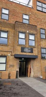 New Central London 2 Bed, 2 Bath - Finchley - 5