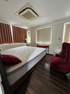 Azen Lakeside Hotel & Travel - Hanoi - 5