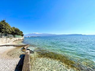 D1MORA LagoBlu - private beach and lake view - Toscolano-Maderno - 0