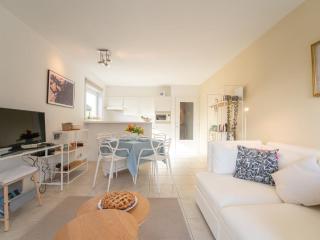 Apartment Appartment with beach cabine and parking by Interhome - Le Coq - 5