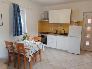 Apartments Mirjana Baška - Baška - 8