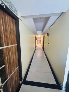 Champion Hotel - Lucknow - 8