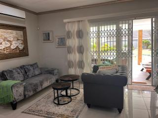 ZezethuZonke Guesthouse - East London - 8