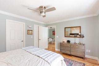 Pet Friendly - Cozy Nut Shell - Asheville - 8