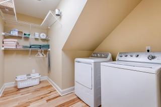 Pet Friendly - Cozy Nut Shell - Asheville - 4