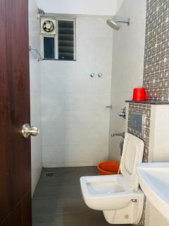 2bhk serviced apartment near Technopark and lulu mall - Trivandrum - 4
