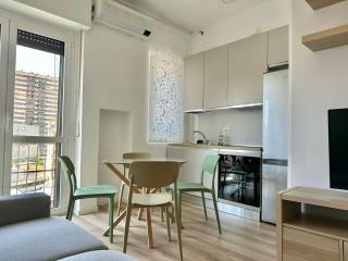 Metro S&M Home, moderno e confortevole con Metro M3 sotto casa - Milan - 0