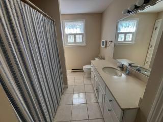 Ogunquit Beach Town Rental - Walk to town with your family and Fur baby - Ogunquit - 2