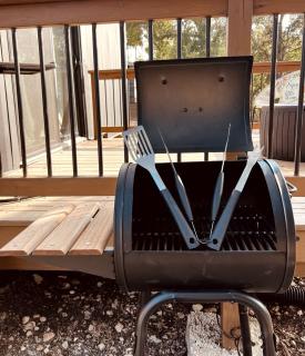 Tiny Glamping Container Offering Exquisite Views of Canyon Lake with Shared Hot-Tub, Nearby San Antonio - Canyon Lake - 4
