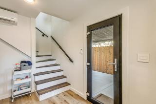 2 Blocks to Delano District Modern Tiny Home! - Wichita - 5