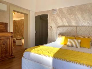 Suite-Regia Domus - - 6