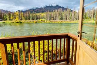 Romantic Lakefront Cabin with Mountain Views, Perfect for a Trip to Cantwell, Alaska - Cantwell - 1