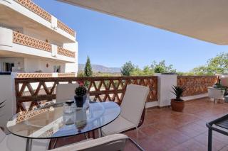 105 Welcoming Andalusian Style 2 Bed Apartment With Views of Miraflores Golf - Sitio de Calahonda - 8