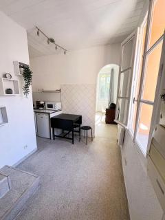 Lumineux studio en centre ville - Toulon - 9