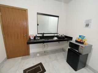 Flat 22 com sala, quarto, cozinha e banheiro privado - Aparecida de Goiânia - 0