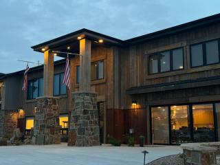 Stunning 17-Bedroom Lodge and Retreat Center at Royal Creek Ranches - 4