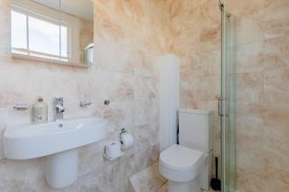 Newly Renovated 2BD Top Floor Flat West Brompton - Londra - 6