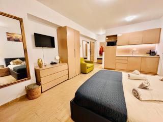 Beachside Studio - Mamaia - 5