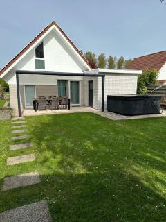 Ferienhaus Zee-Tijd mit Jacuzzi am Meer - Herkingen - 5