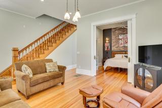 Walk Downtown Inviting Historic Home in Dubuque! - Dubuque - 6