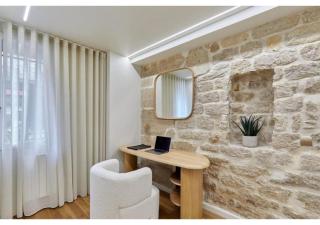 Apartment Le Marais place des Vosges by Studio prestige - Paris - 3