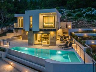Villa Luxury Villa Luce by Interhome - - 4
