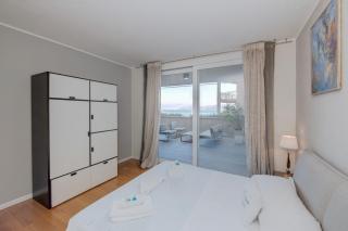 MGH Luxury - Residenza La Perla Peschiera Lakefront - Peschiera del Garda - 2