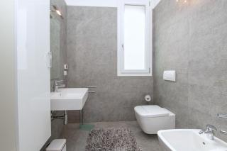 MGH Luxury - Residenza La Perla Peschiera Lakefront - Peschiera del Garda - 4