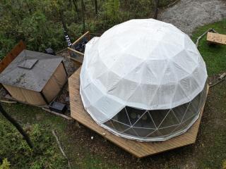 Bunny Bungalow Romantic Getaway in a Spacious Geodome - New Straitsville - 2
