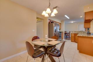 Day Trip to Disney Deltona Escape with Patio - Deltona - 1