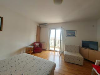 Villa Lara Budva - Budva - 3