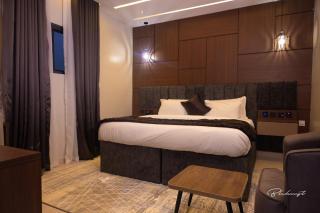 DavMich Hotel - Asaba - 2