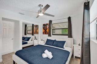 Paradise Villa with Pool, BBQ, Kids Games and Play Area - Hollywood - 5