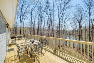 Fish, Boat and Hike Lakefront Home with Game Room! - Moneta - 9