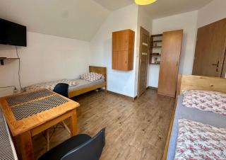 Pokoje Gościnne Złoty Potok Jura Krakowsko Częstochowska Dom w zaciszu podwórka - 1