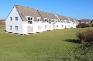 NUMBER SEVEN ISALLT LODGES - Trearddur - 0