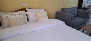 JStays studio apartment,Kasarani Seasons - 4