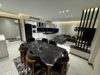3 master bedrooms on pool - Il Cairo - 9