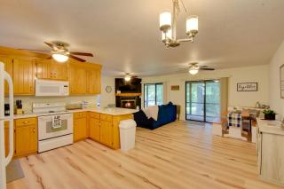 Grand Murphy Cabin with Fire Pit and Game Room! - Murphy - 3