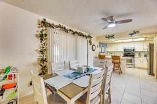 Private Backyard Sunny Mesa Home with Pool Access - Mesa - 3